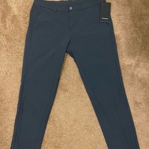 Men’s LuluLemon Pants